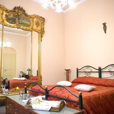 La Casa Di Via Narbone Hotel Palermo Esterno foto